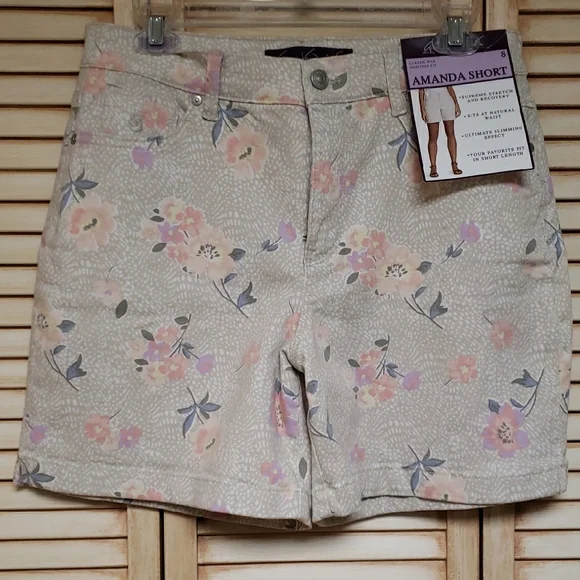 Gloria Vanderbilt Shorts Cream And Pink Floral Bermudas For